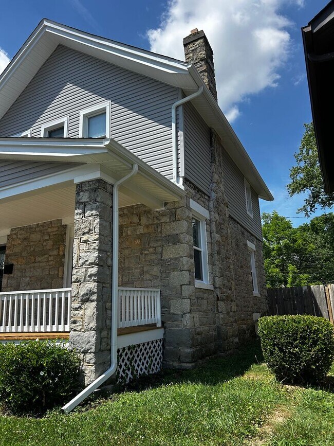 Foto del edificio - Beautiful 3 Bedroom Home in Woodland Park