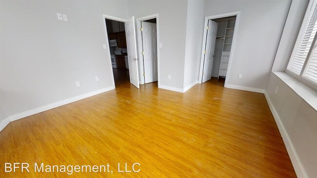 Building Photo - 126 N Liberty St