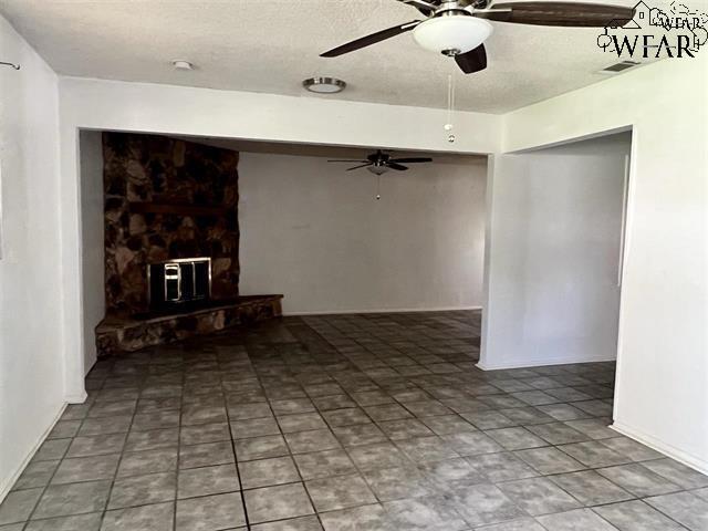 Building Photo - 3020 Cunningham Dr