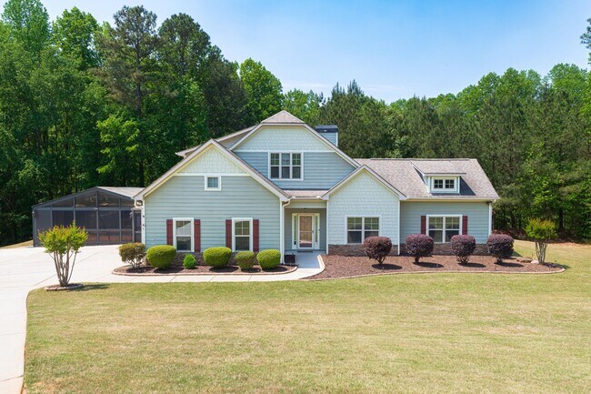 Foto del edificio - Private 4BR Home on Acreage with Pool and Hot Tub Near Downtown Senoia