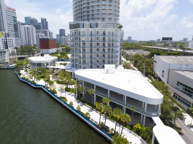 Foto del edificio - Flow Brickell