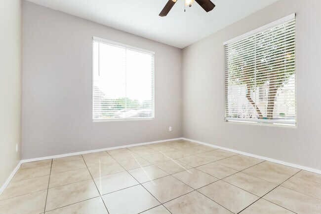 Building Photo - 17736 W Mandalay Ln