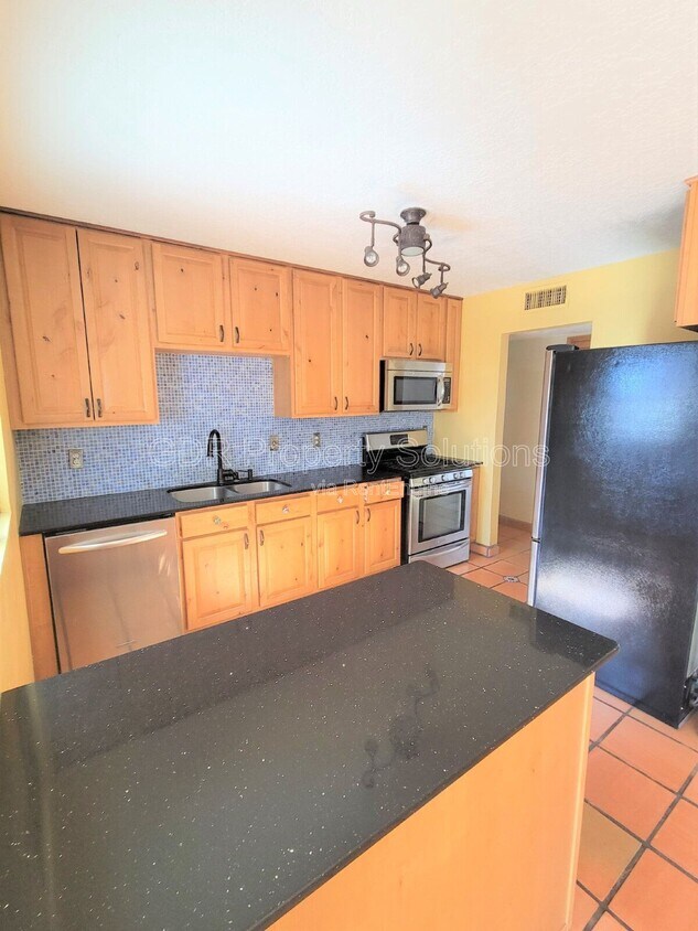 Foto del edificio - 2706 Socorro St NW