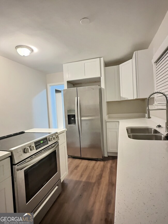 Foto del edificio - 2311 Cherry Blossom Dr SW