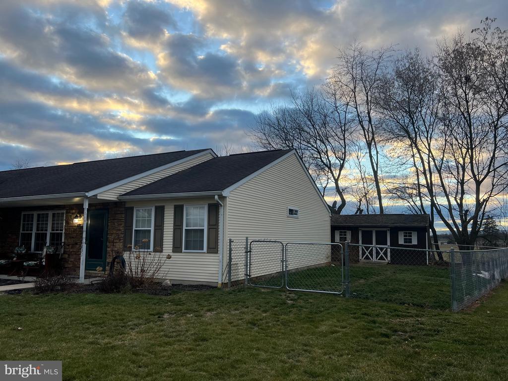 231 Hedgerow Dr, Chambersburg, PA 17202 House Rental in Chambersburg