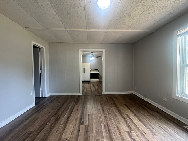 Foto del edificio - 2 bedroom Single Family For Rent