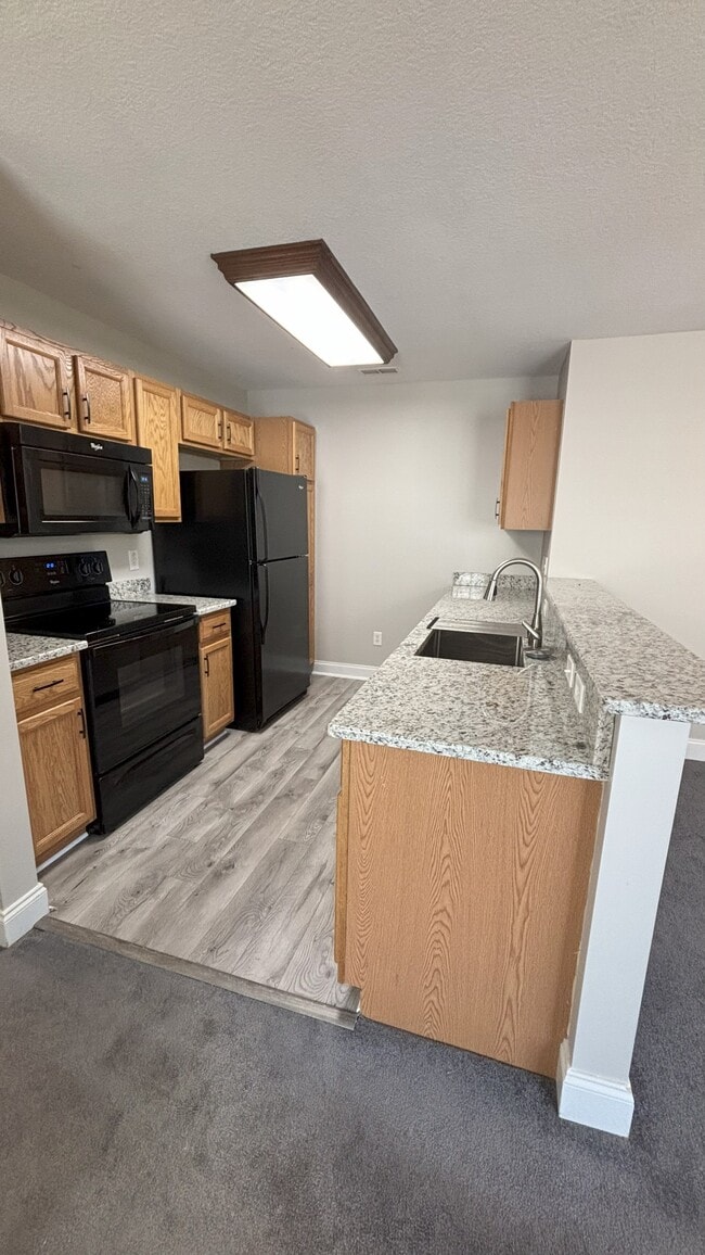 Kitchen - 43 Foxden Dr
