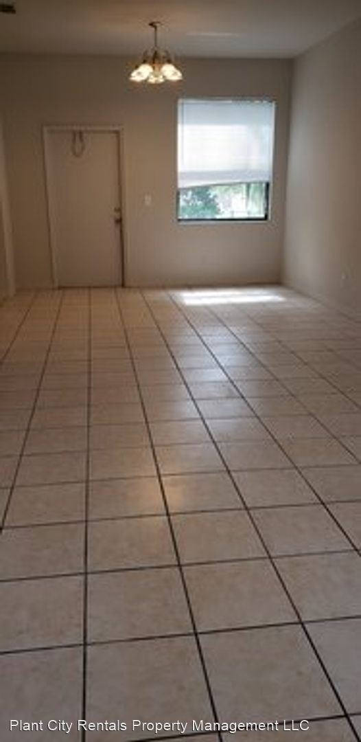 Building Photo - 3 br, 2.5 bath House - 3617 W. Reynolds Ap...