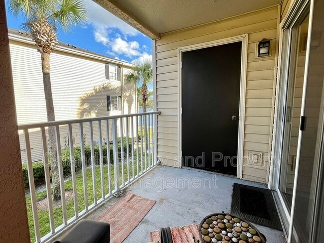 Photo - 1969 Summer Club Dr Apartment