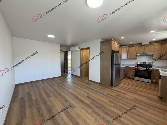Foto del edificio - 1818 Brenda Ln