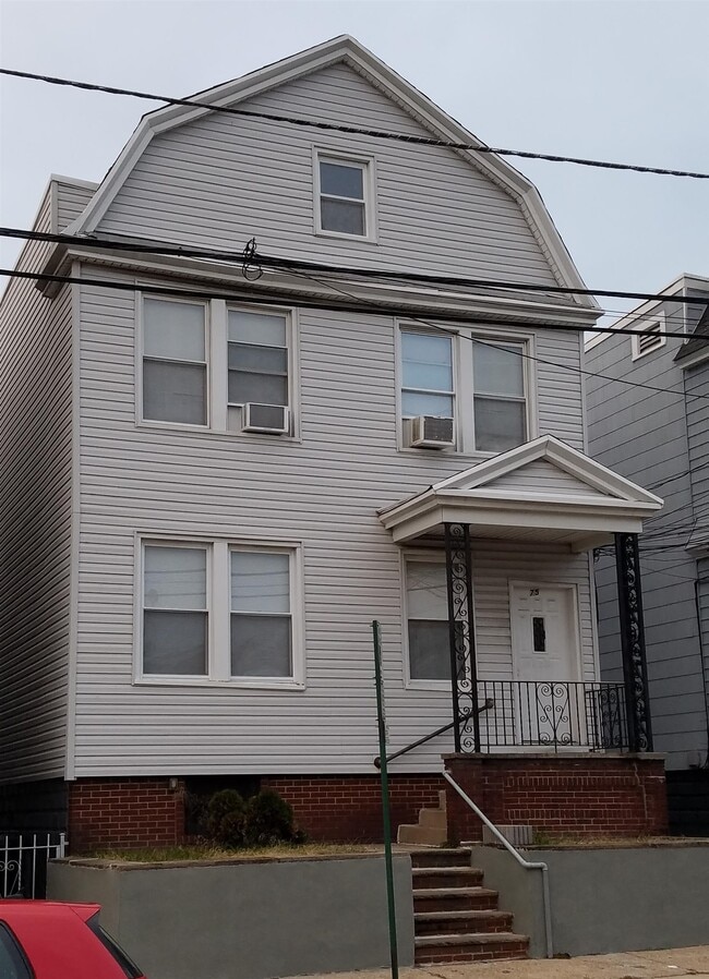75 NEWMAN Ave Unit 1, Bayonne, NJ 07002 Condo for Rent in Bayonne, NJ