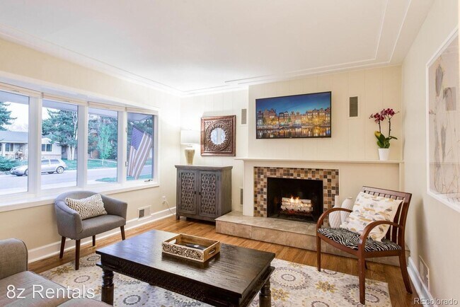 Building Photo - 4 br, 3 bath House - 1549 S Forest St