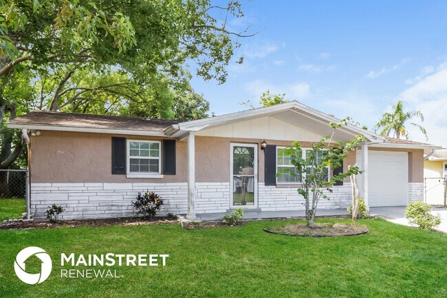 Foto del edificio - 7704 Birchwood Dr