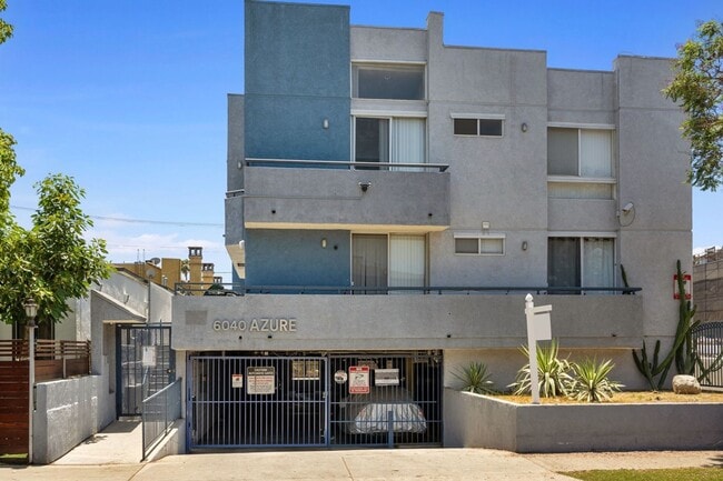 Spacious 2-Bed / 2-Bath Apartment in Prime Hollywood Location - Spacious 2-Bed / 2-Bath Apartment in Prime Hollywood Location