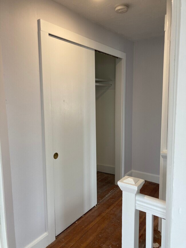 Building Photo - 15 Bolivar St