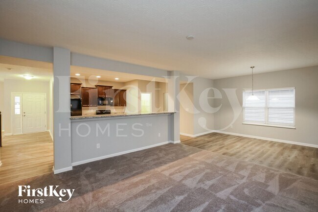 Building Photo - 897 Adena Ln