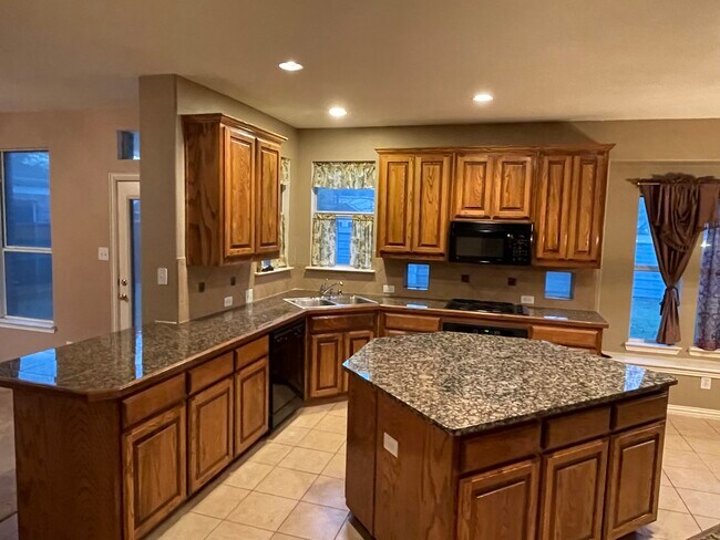 Building Photo - 4320 Harpers Ferry Dr