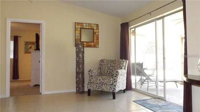 Foto del edificio - 10484 Greenway Ave