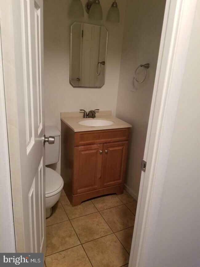 Foto del edificio - 540 West Ct