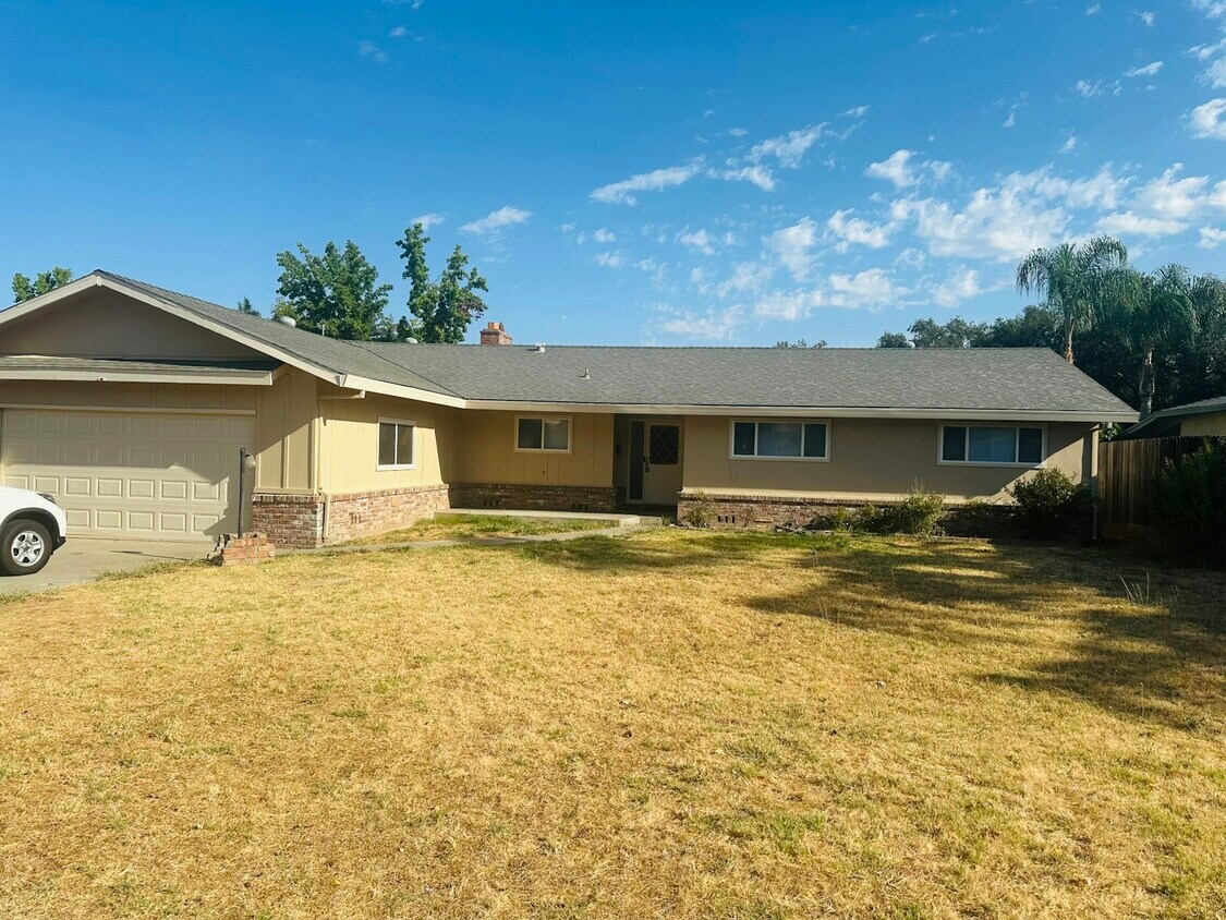 Primary Photo - 6713 Greenleaf Dr