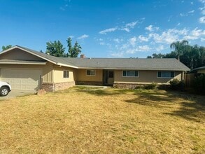 Building Photo - 6713 Greenleaf Dr
