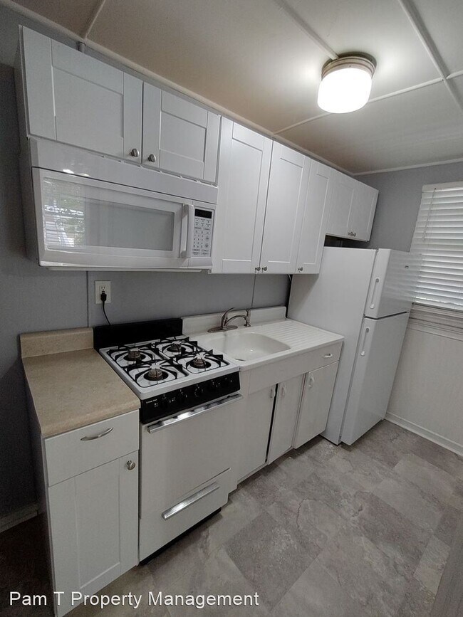 Foto del edificio - 1 br, 1 bath House - 7 Southwood Drive