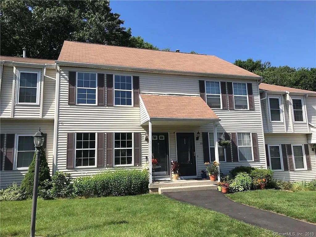 Primary Photo - 241 Branford Rd