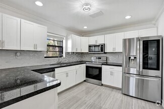 Building Photo - 8932 SW 22nd St