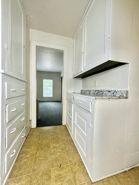 Foto del edificio - 1243 E Walnut St