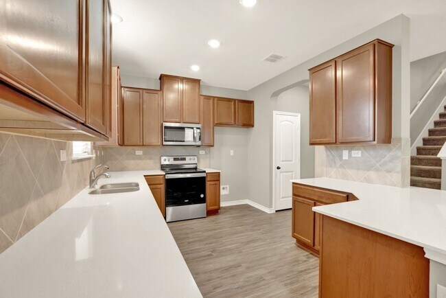 Foto del edificio - Beautiful, Spacious 3BR/2.5BA! Community P...