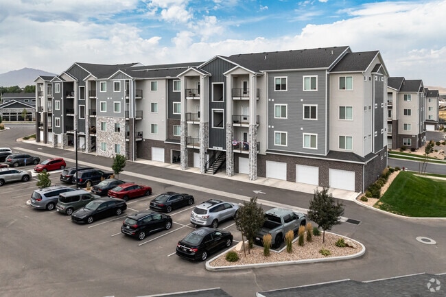 Building Photo - Ridgeline Parkway Apartments