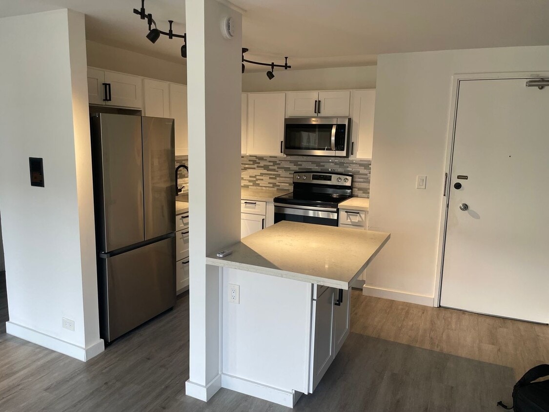 Photo - 785 Kinau St #405 – 1 Bed, 1 Bath, 1 Parking | $2,700/month