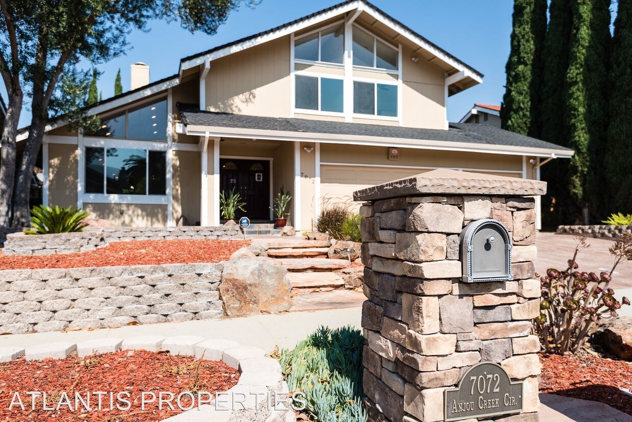 Primary Photo - 7072 Anjou Creek Cir