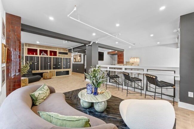 Lobby - 1500 Pine