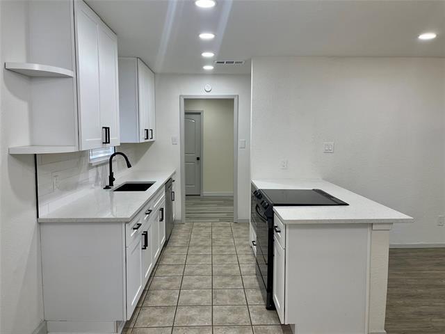 Building Photo - 421 Parkview Ct