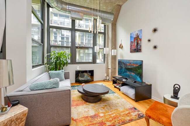 Foto del edificio - 900 N Kingsbury St