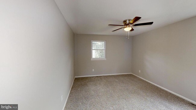 Building Photo - 26 Fox Chase Dr