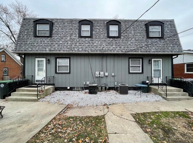 Foto del edificio - 1218 E Cleveland Ave