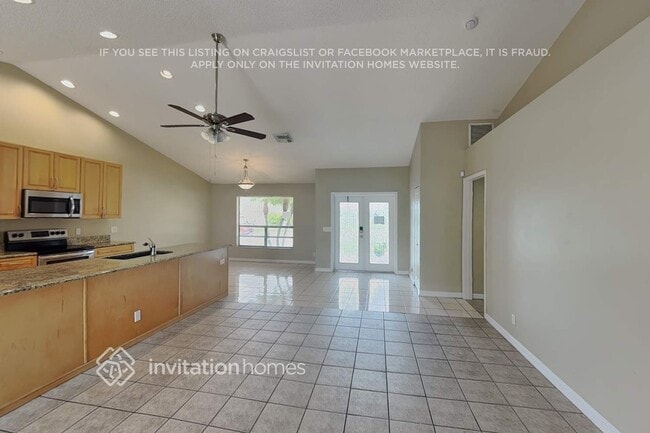 Building Photo - 17745 Woodview Terrace