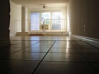 Building Photo - 10844 Rose Ave