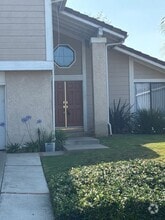 Building Photo - 121 S Panorama Dr