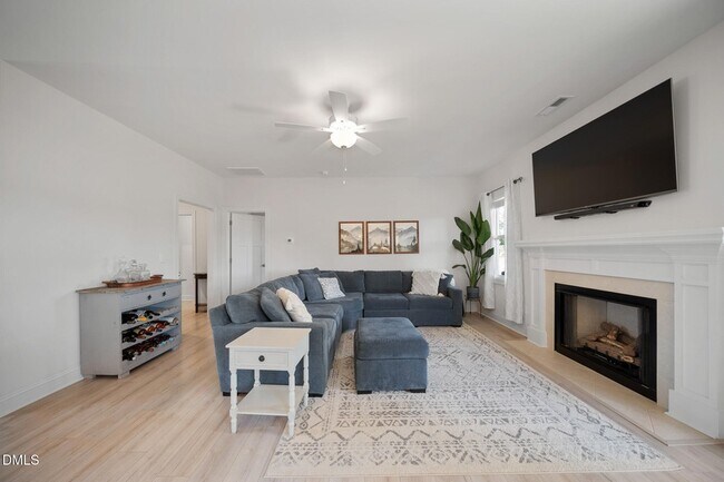 Building Photo - 26 Valleydale Dr