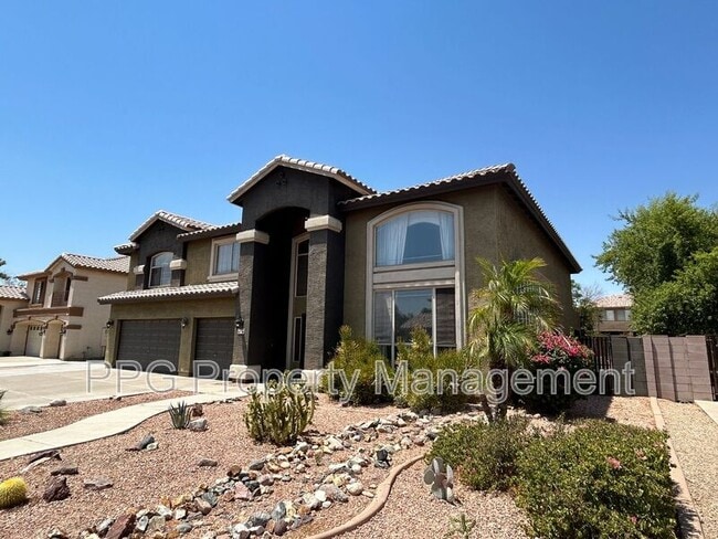 Building Photo - 13026 W Modesto Dr