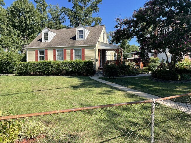 Foto del edificio - 4117 71st Ave