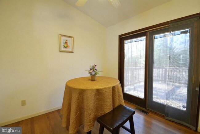 Building Photo - 3348 Beechtree Ln
