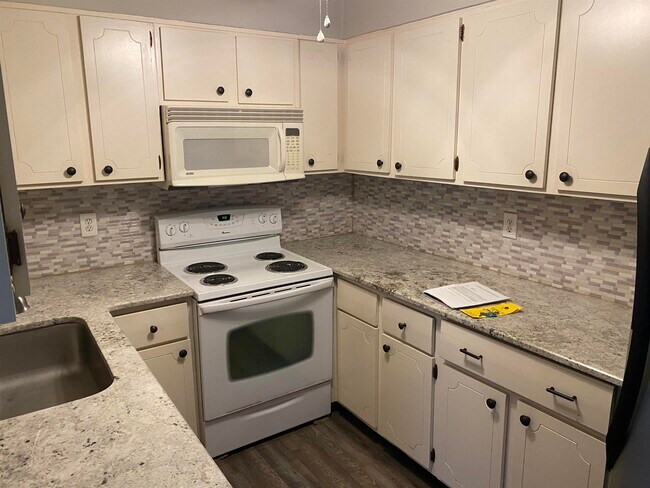 Foto del edificio - 5696 Quince Rd