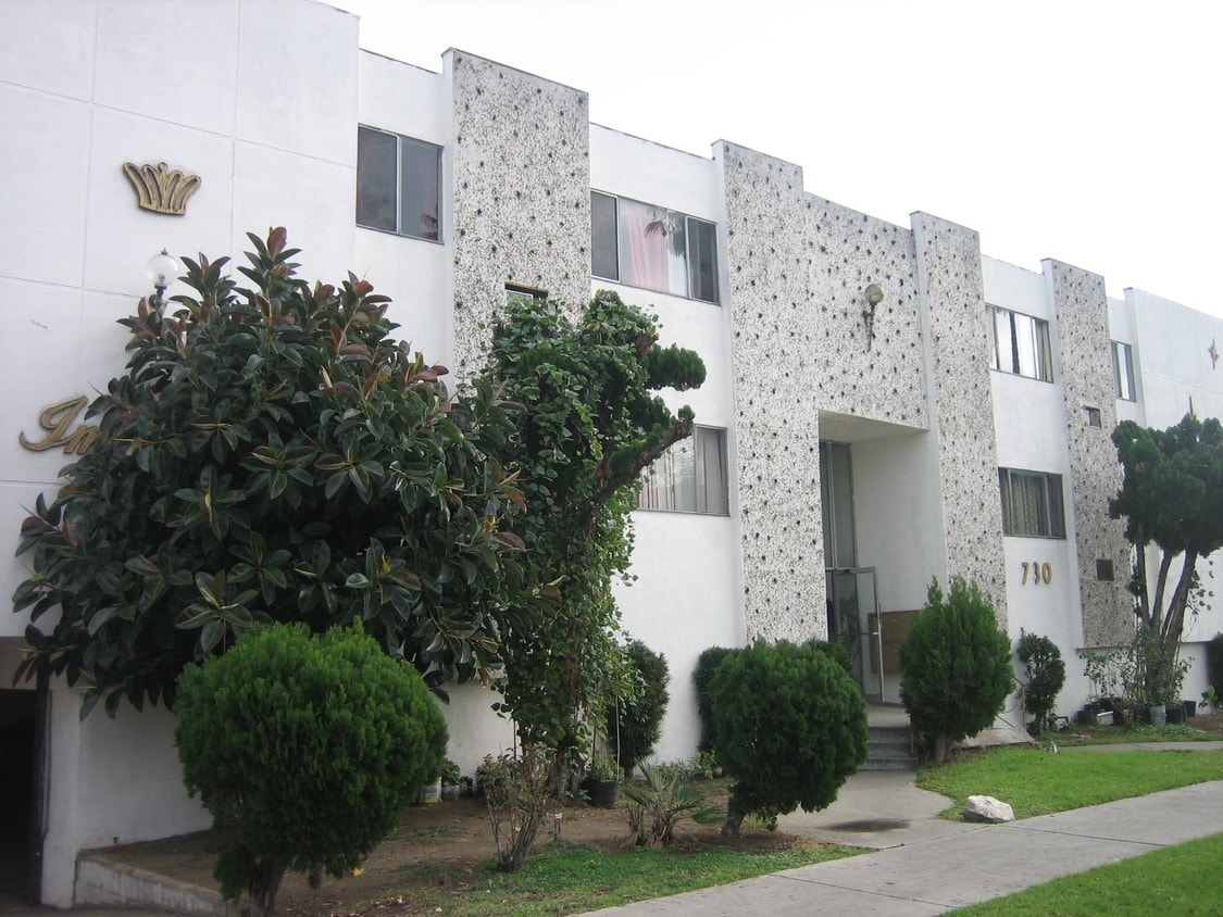 Primary Photo - 730 N Mariposa Ave