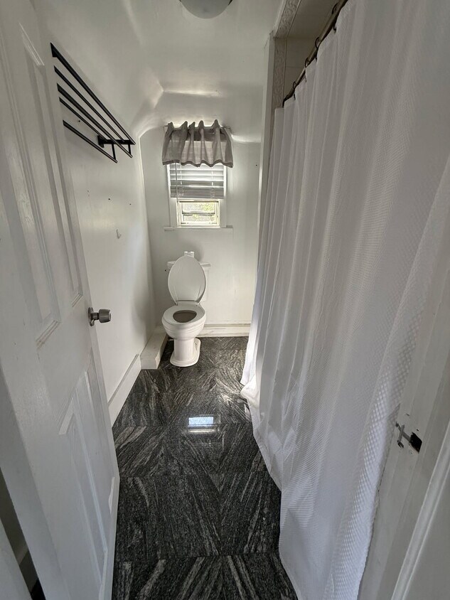 BATHROOM - 1083 W Market St