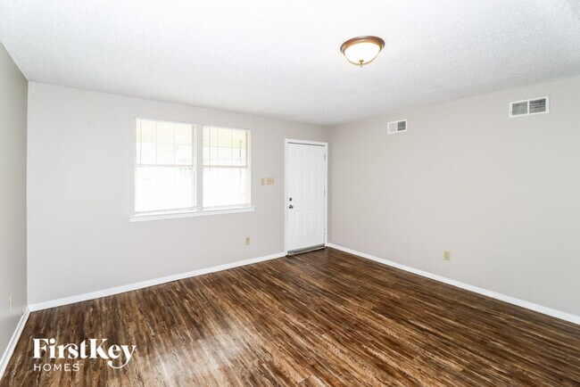 Building Photo - 5728 Ballenmoor Dr