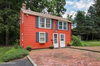 Building Photo - 89 Middletown Rd